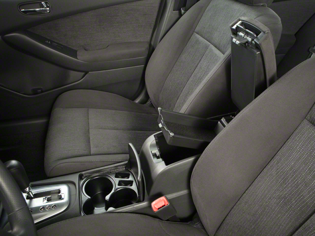 2010 Nissan Altima 4dr Sdn V6 CVT 3.5 SR