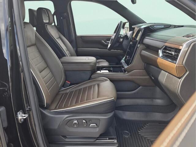 2025 GMC Yukon Denali Ultimate Denali Ultimate