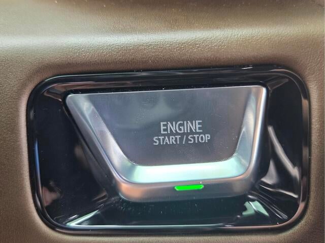 2025 GMC Yukon Denali Ultimate Denali Ultimate