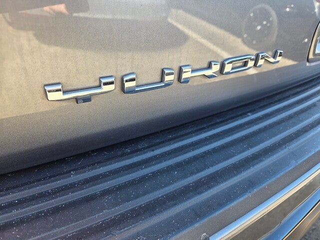 2022 GMC Yukon XL SLE