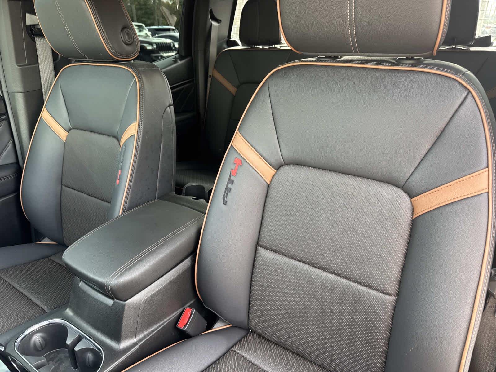 2024 GMC Canyon 4WD AT4