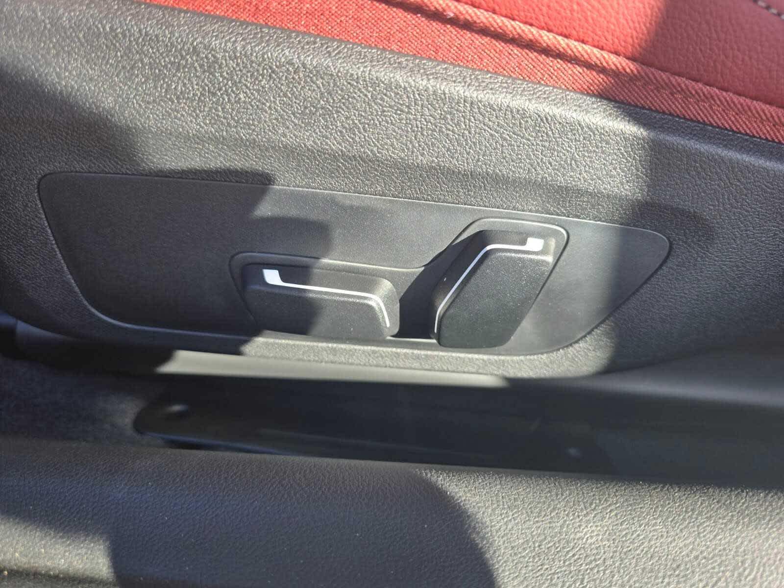 2025 BMW 2 Series 230i