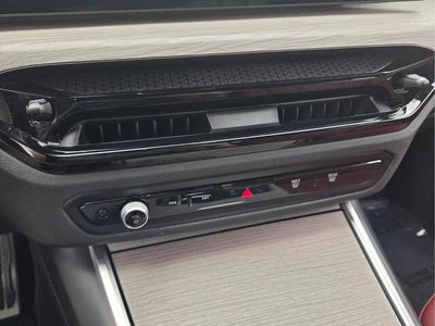 2025 BMW 330i 330i