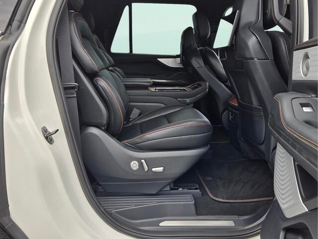 2025 Lincoln Navigator L Black Label