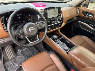 2023 Nissan Pathfinder Platinum