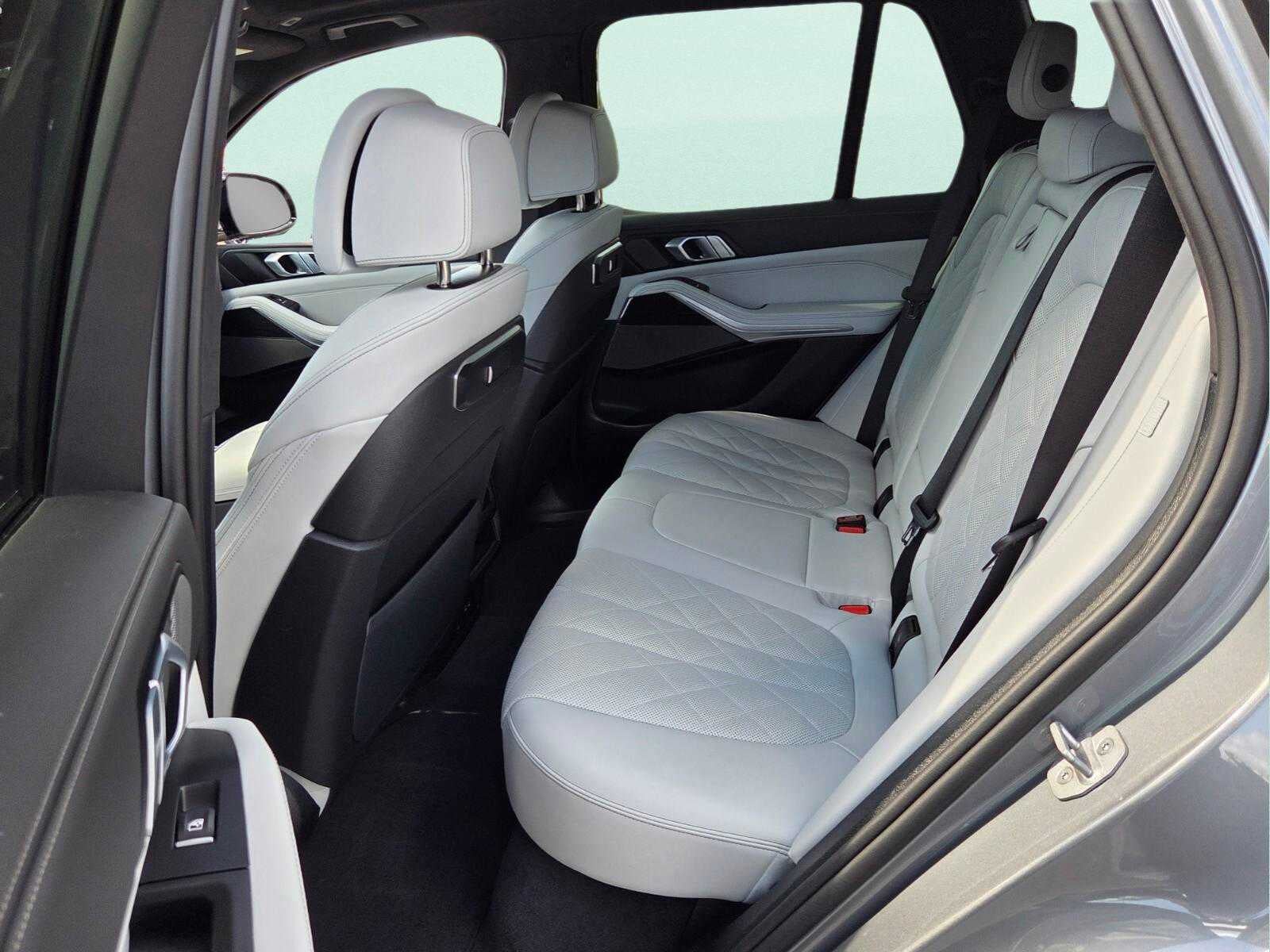 2026 BMW X5 sDrive40i sDrive40i