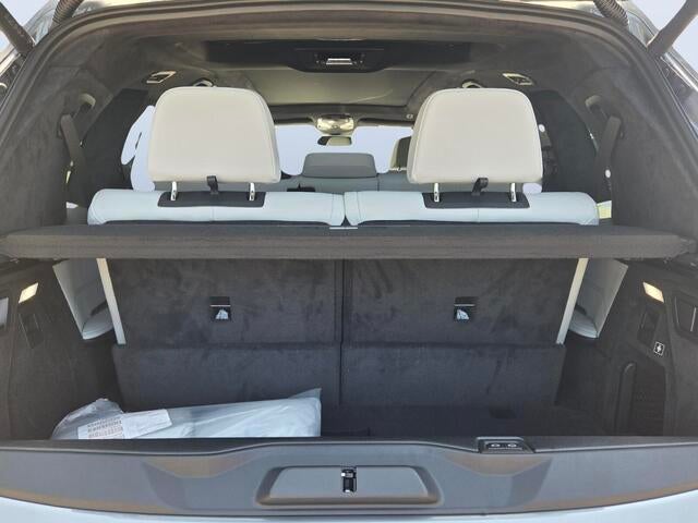 2027 BMW X7 xDrive40i xDrive40i