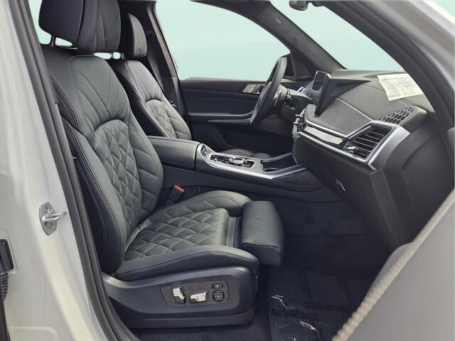 2027 BMW X7 xDrive40i xDrive40i