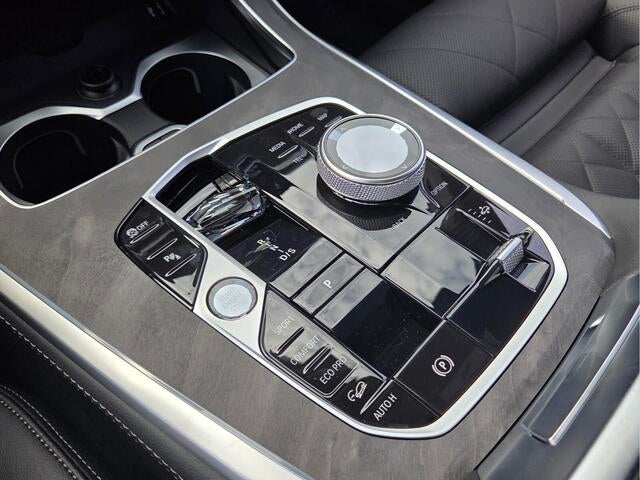 2027 BMW X7 xDrive40i xDrive40i
