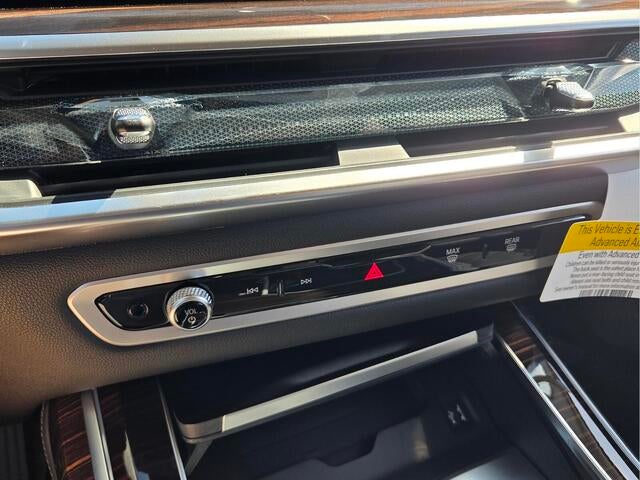 2027 BMW X7 xDrive40i xDrive40i