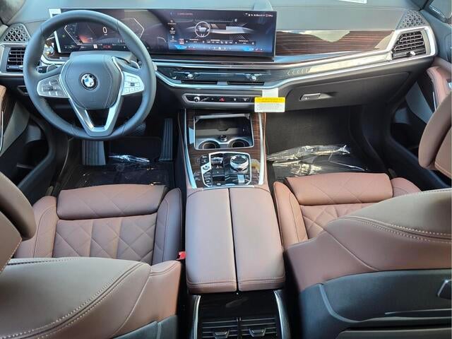 2027 BMW X7 xDrive40i xDrive40i