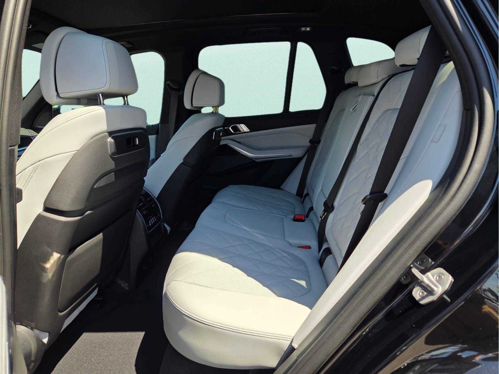2026 BMW X5 xDrive40i xDrive40i