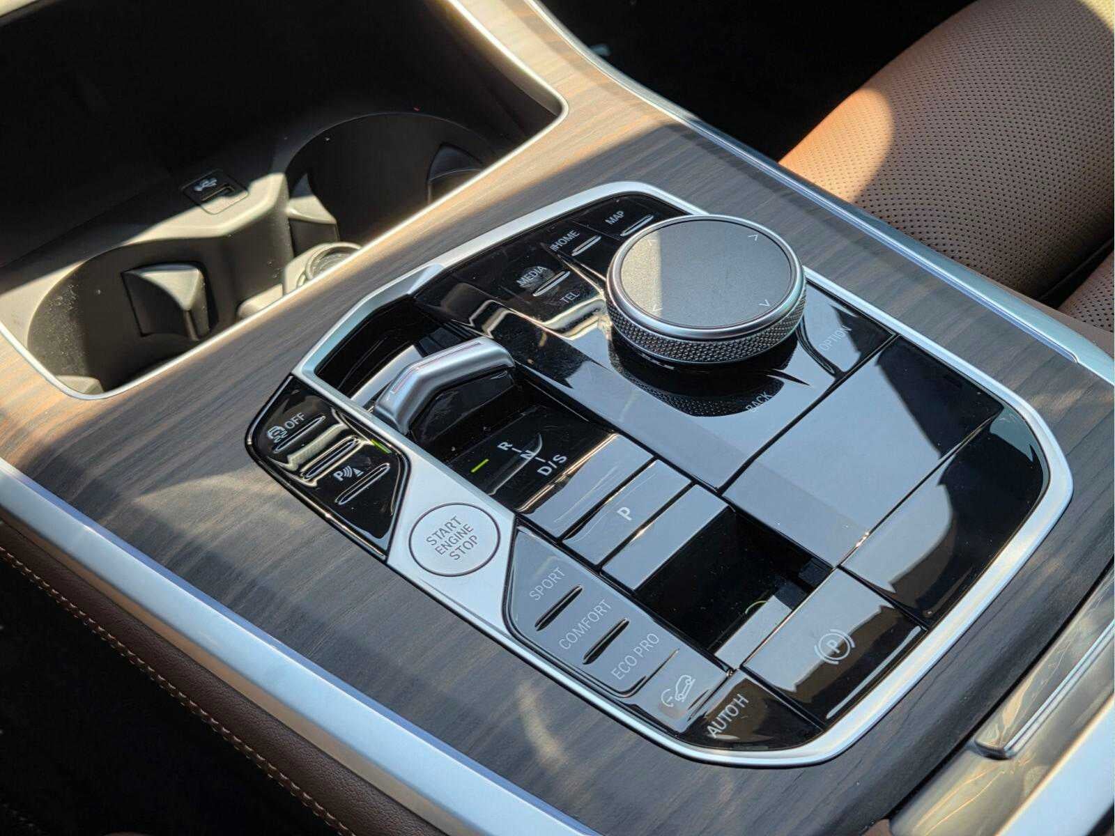 2026 BMW X5 xDrive40i xDrive40i