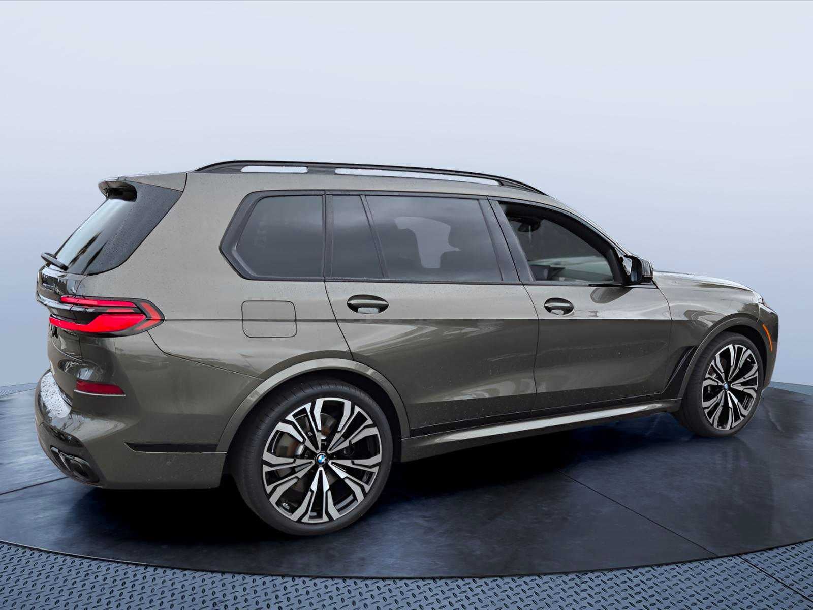 2024 BMW X7 M60i M60i