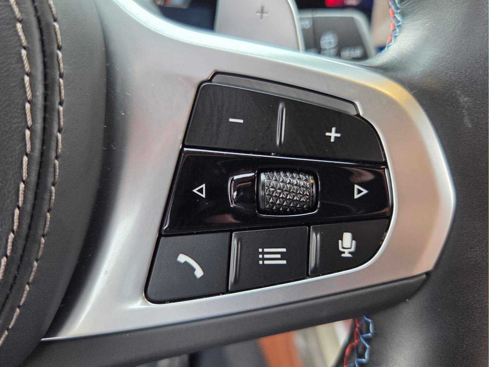 2024 BMW X7 M60i M60i