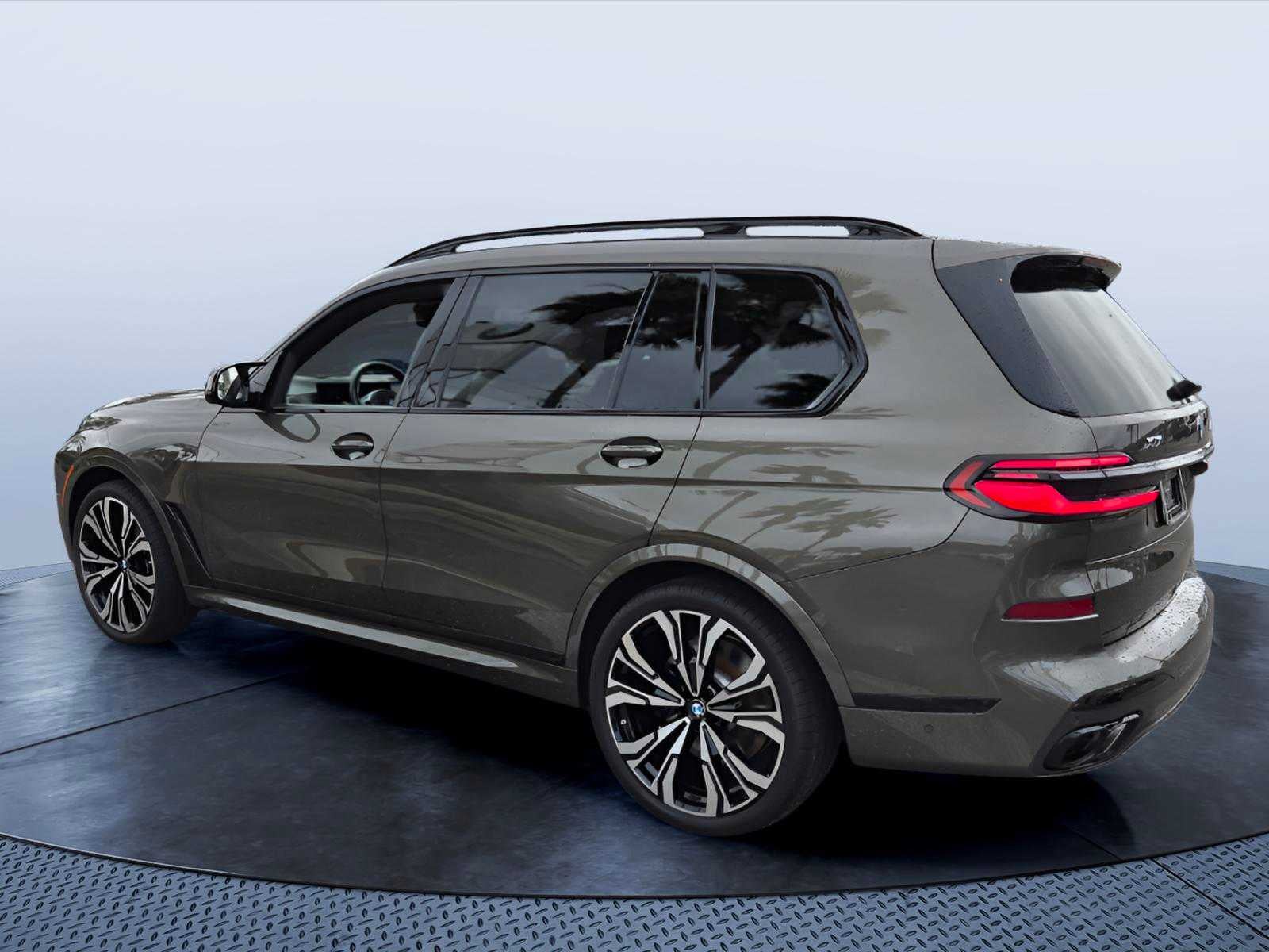 2024 BMW X7 M60i M60i