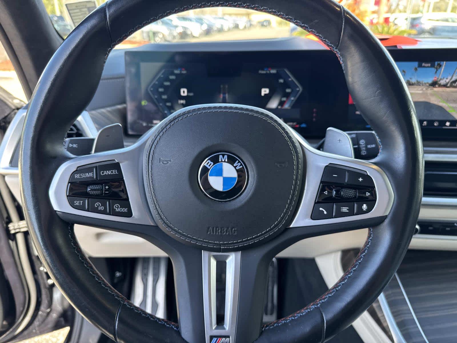 2025 BMW X7 M60i M60i