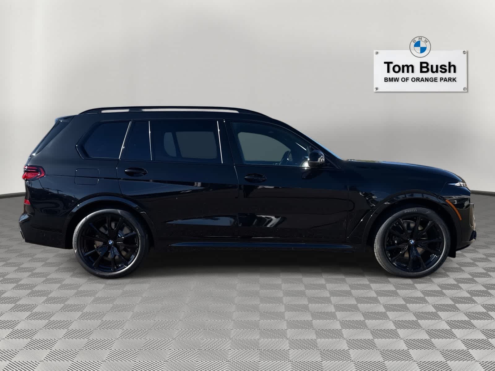2026 BMW X7 M60i