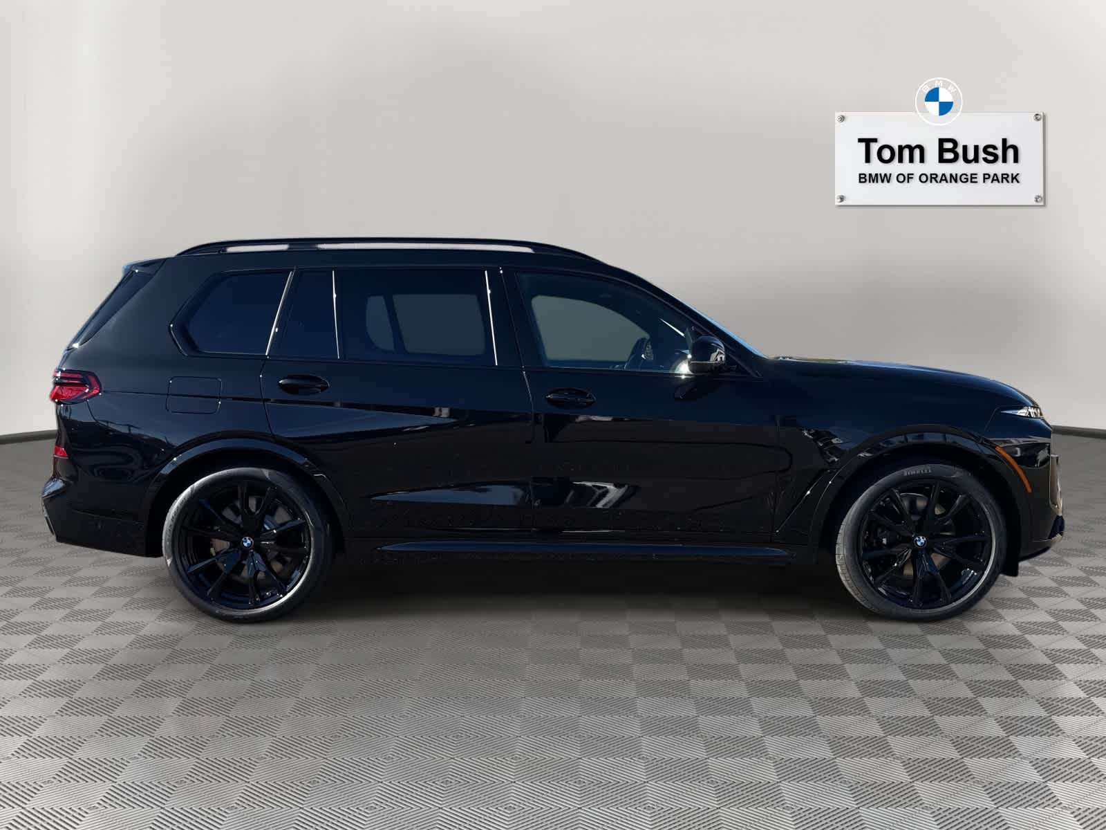 2026 BMW X7 M60i