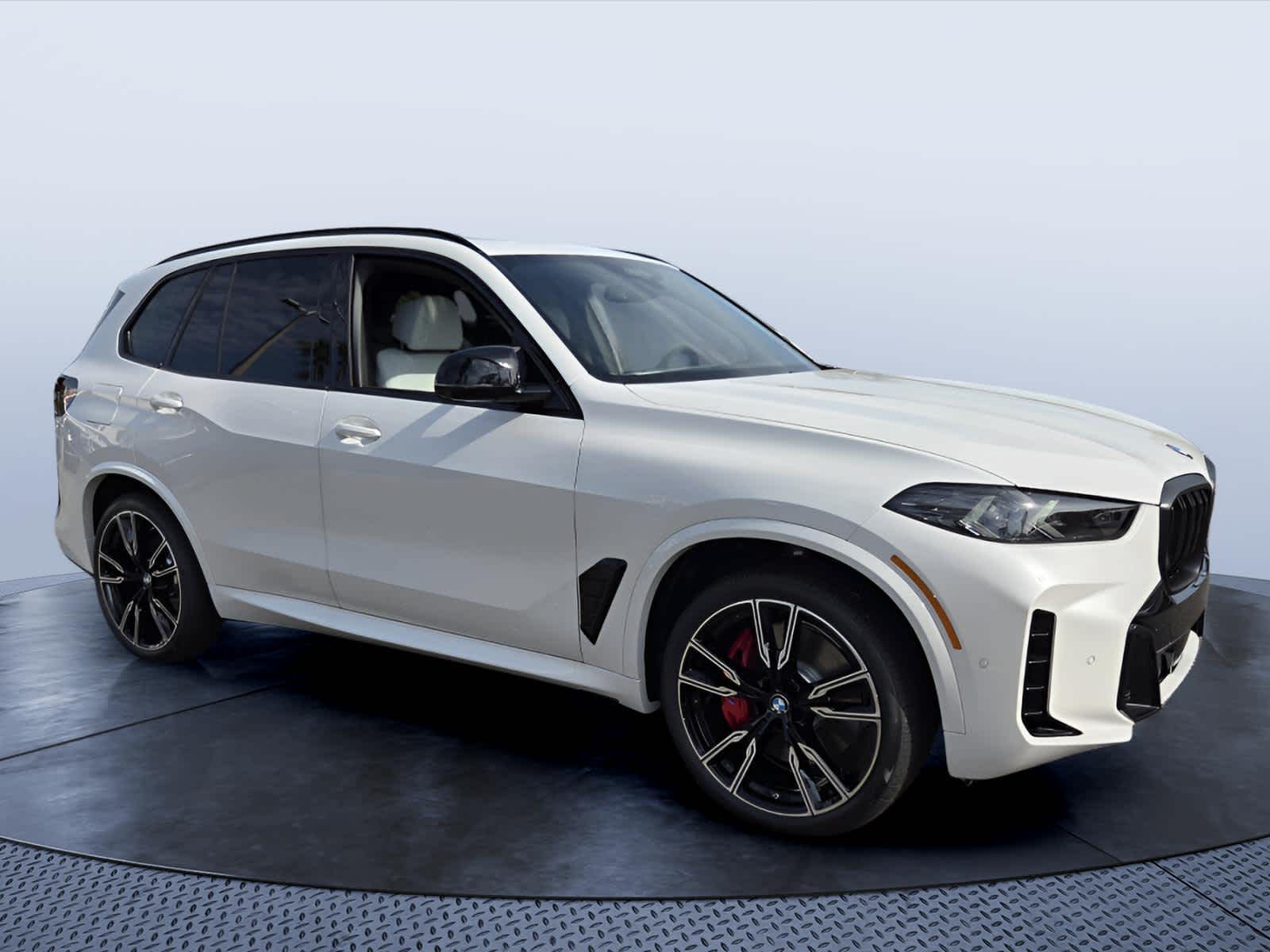 2026 BMW X5 M60i M60i