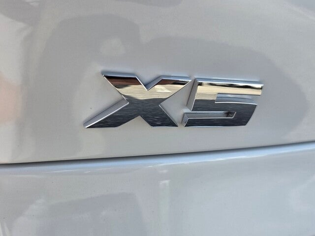 2026 BMW X5 M60i M60i