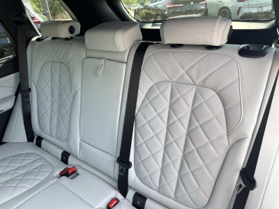 2026 BMW X5 M60i M60i