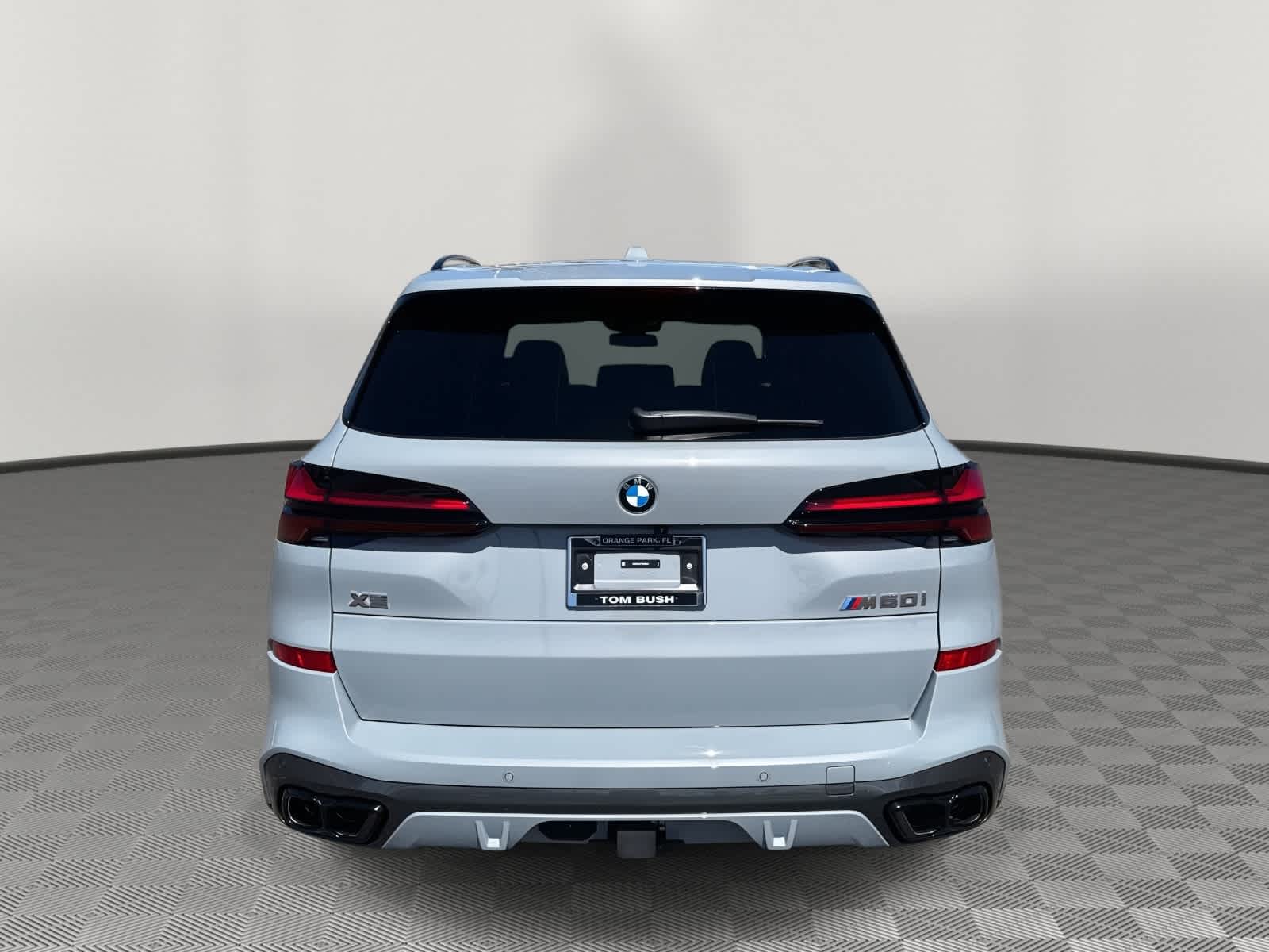 2026 BMW X5 M60i M60i