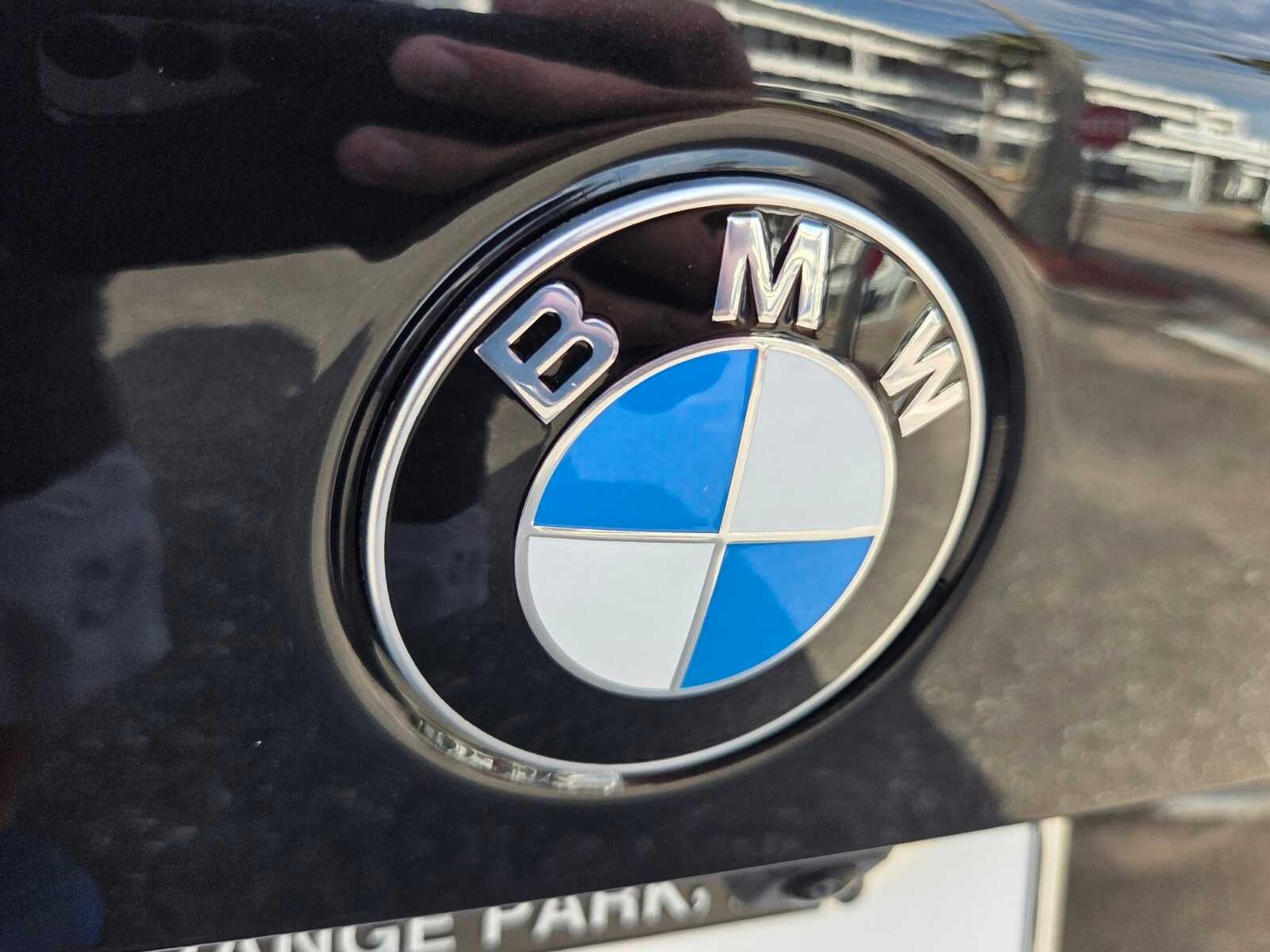 2026 BMW X5 M60i M60i