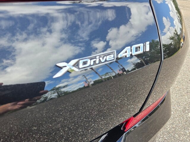 2027 BMW X6 xDrive40i xDrive40i