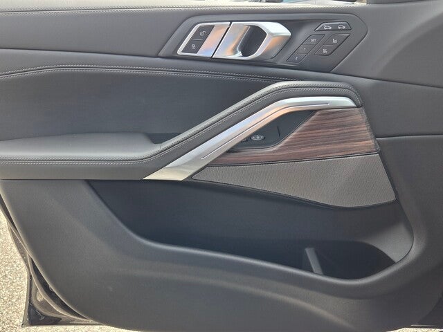 2027 BMW X6 xDrive40i xDrive40i