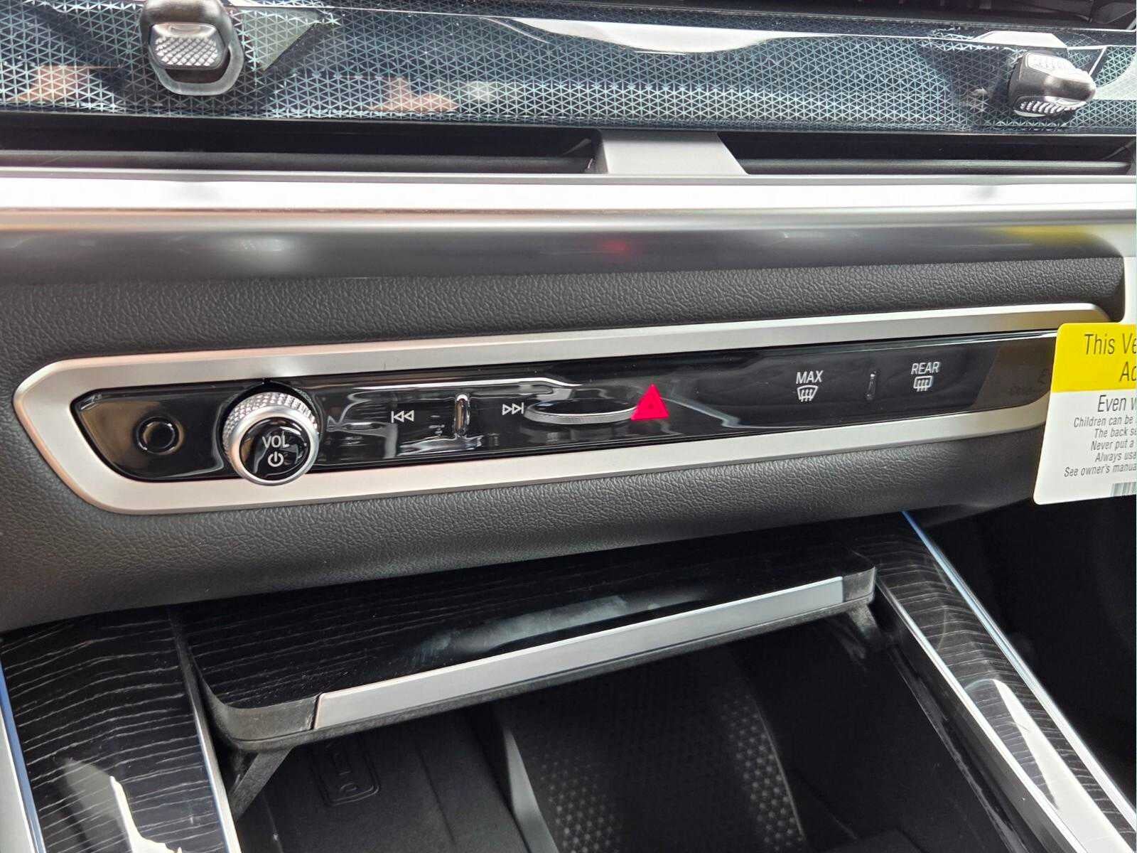 2026 BMW X5 xDrive50e xDrive50e