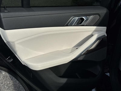 2023 BMW X6 xDrive40i xDrive40i