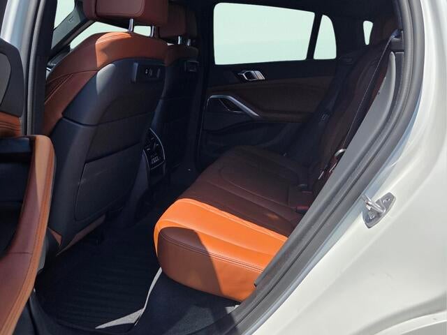 2022 BMW X6 xDrive40i xDrive40i