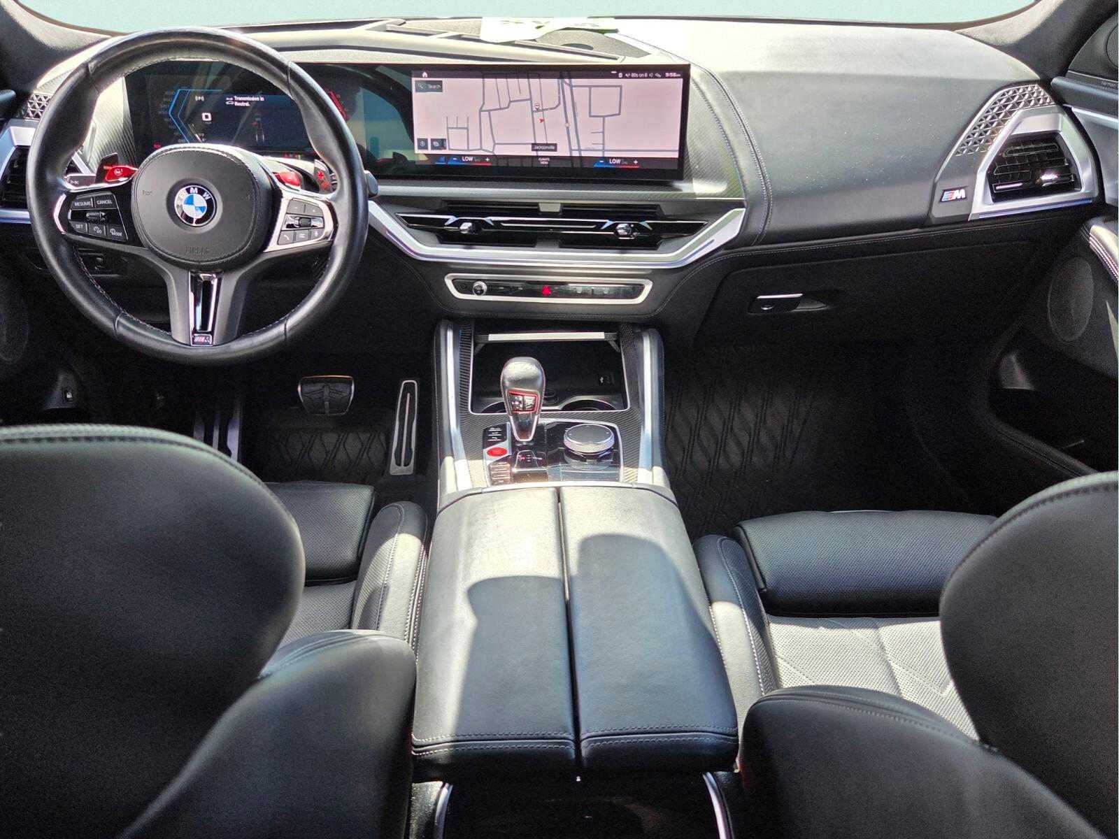 2023 BMW XM Base