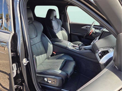 2023 BMW XM Base