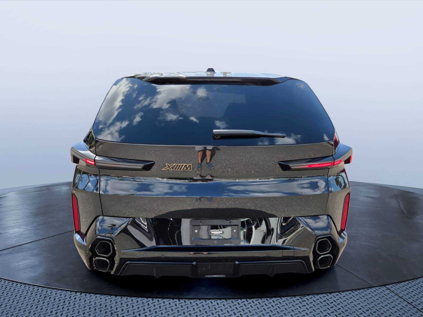 2023 BMW XM Base
