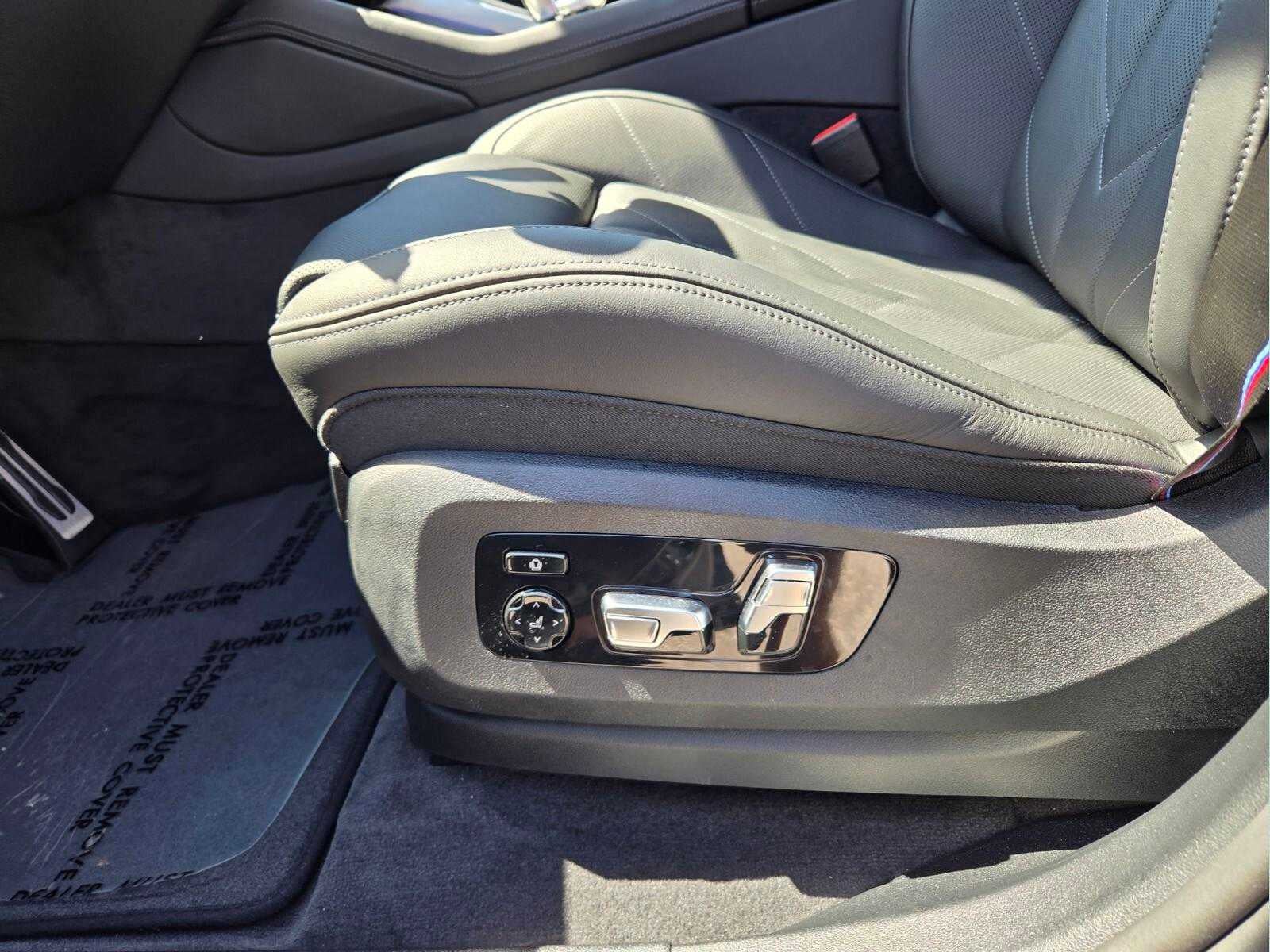 2026 BMW XM Label