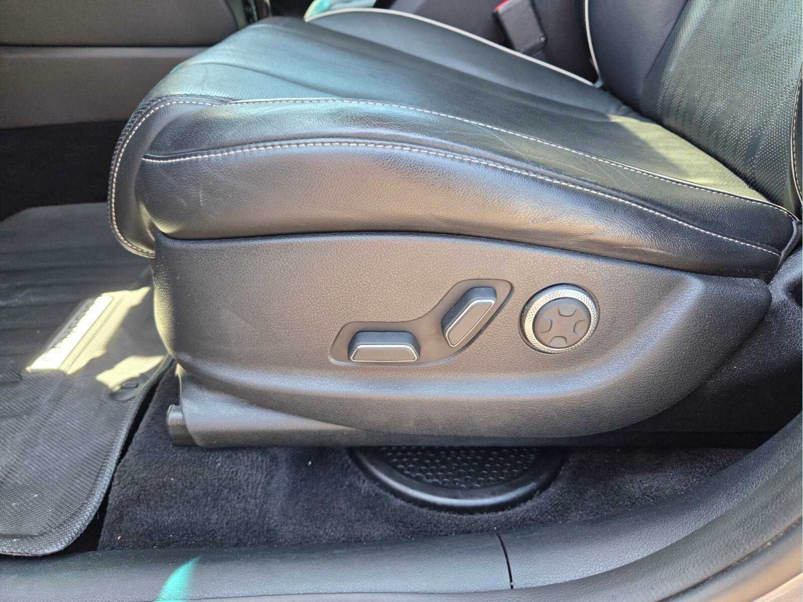 2021 Genesis GV80 Base