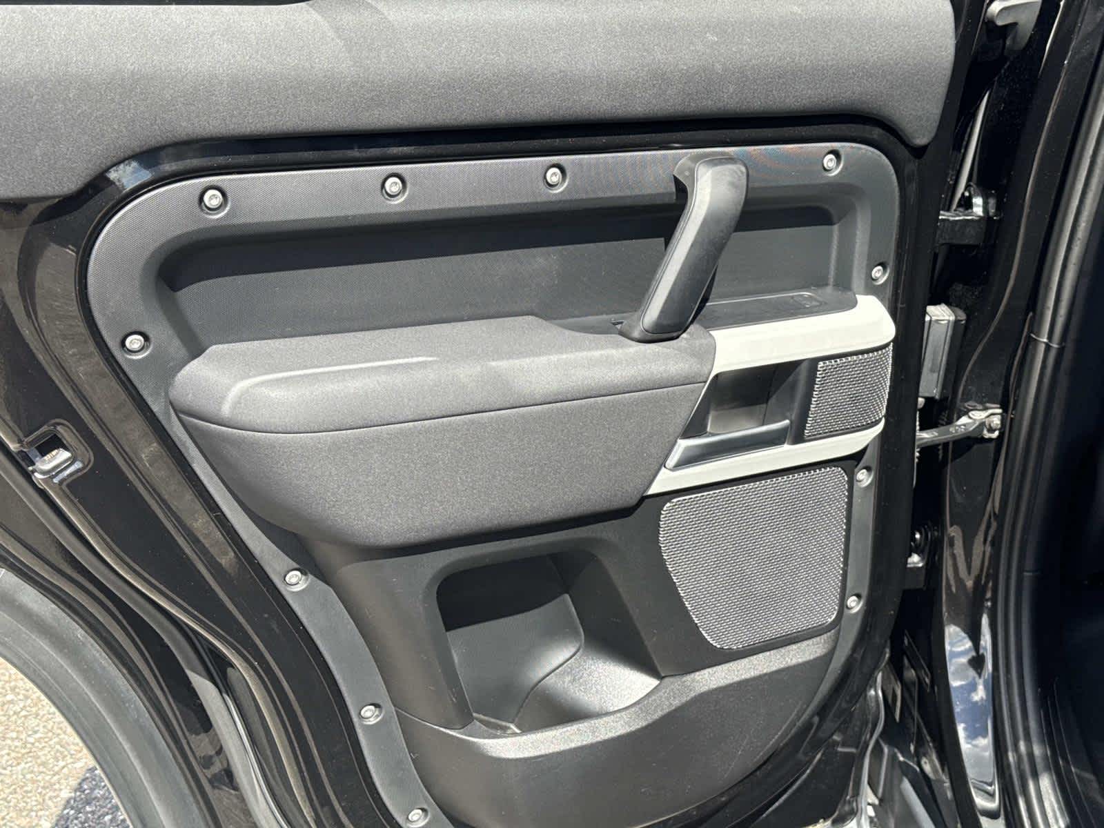 2020 Land Rover Defender SE