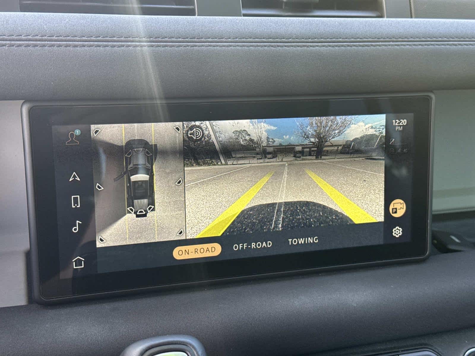 2020 Land Rover Defender SE