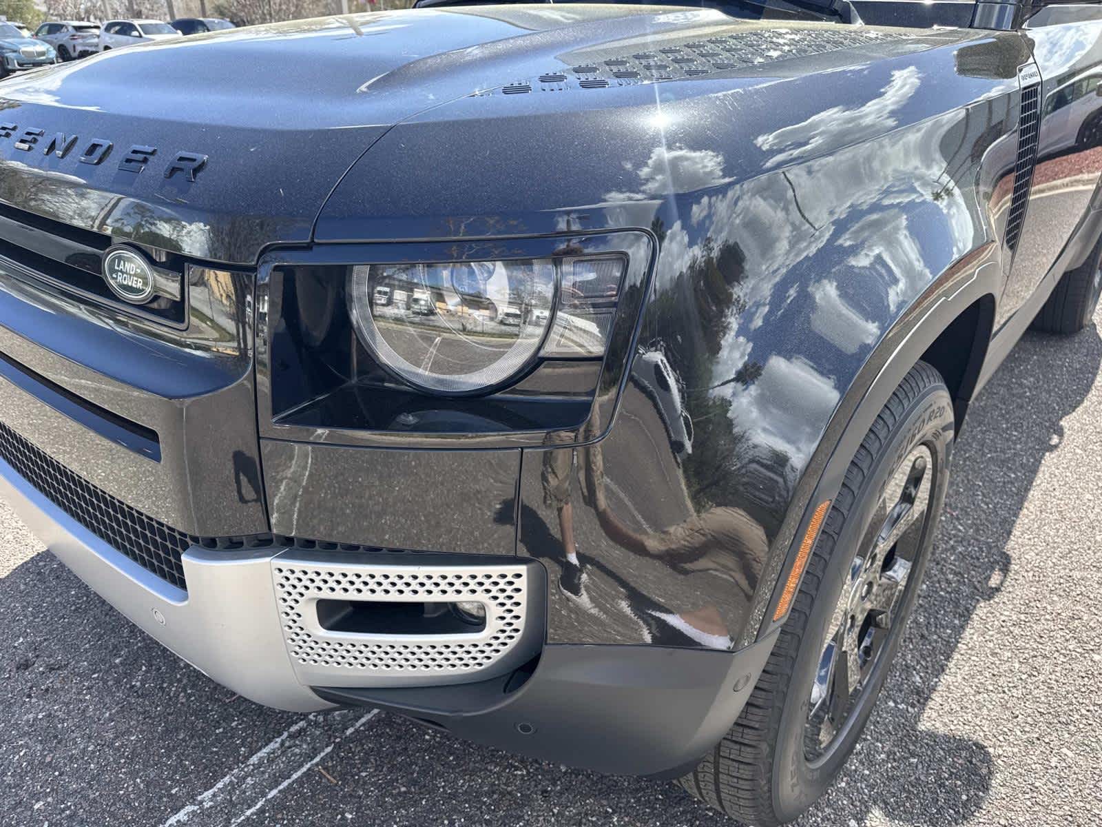 2020 Land Rover Defender SE