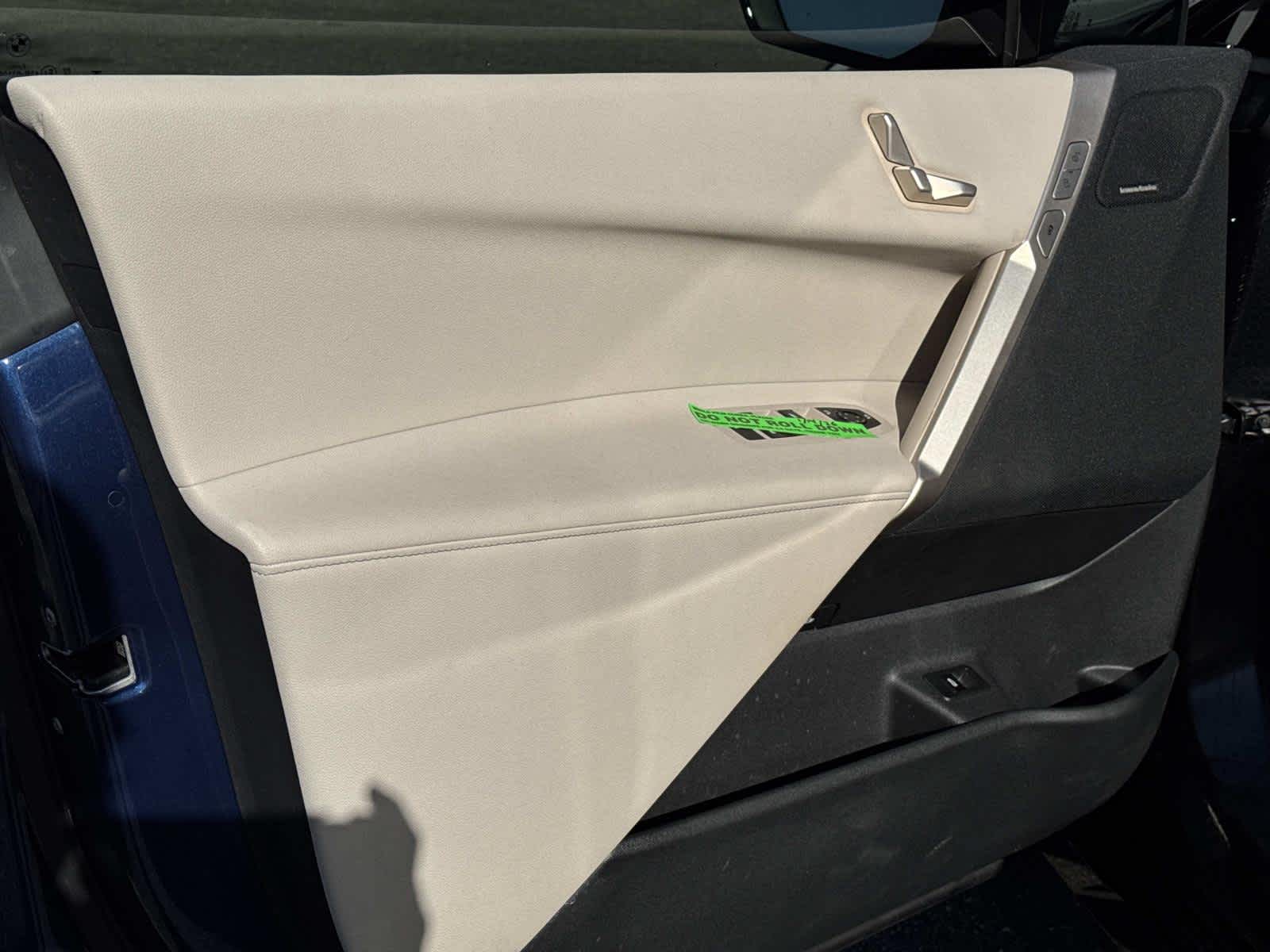 2025 BMW iX xDrive50