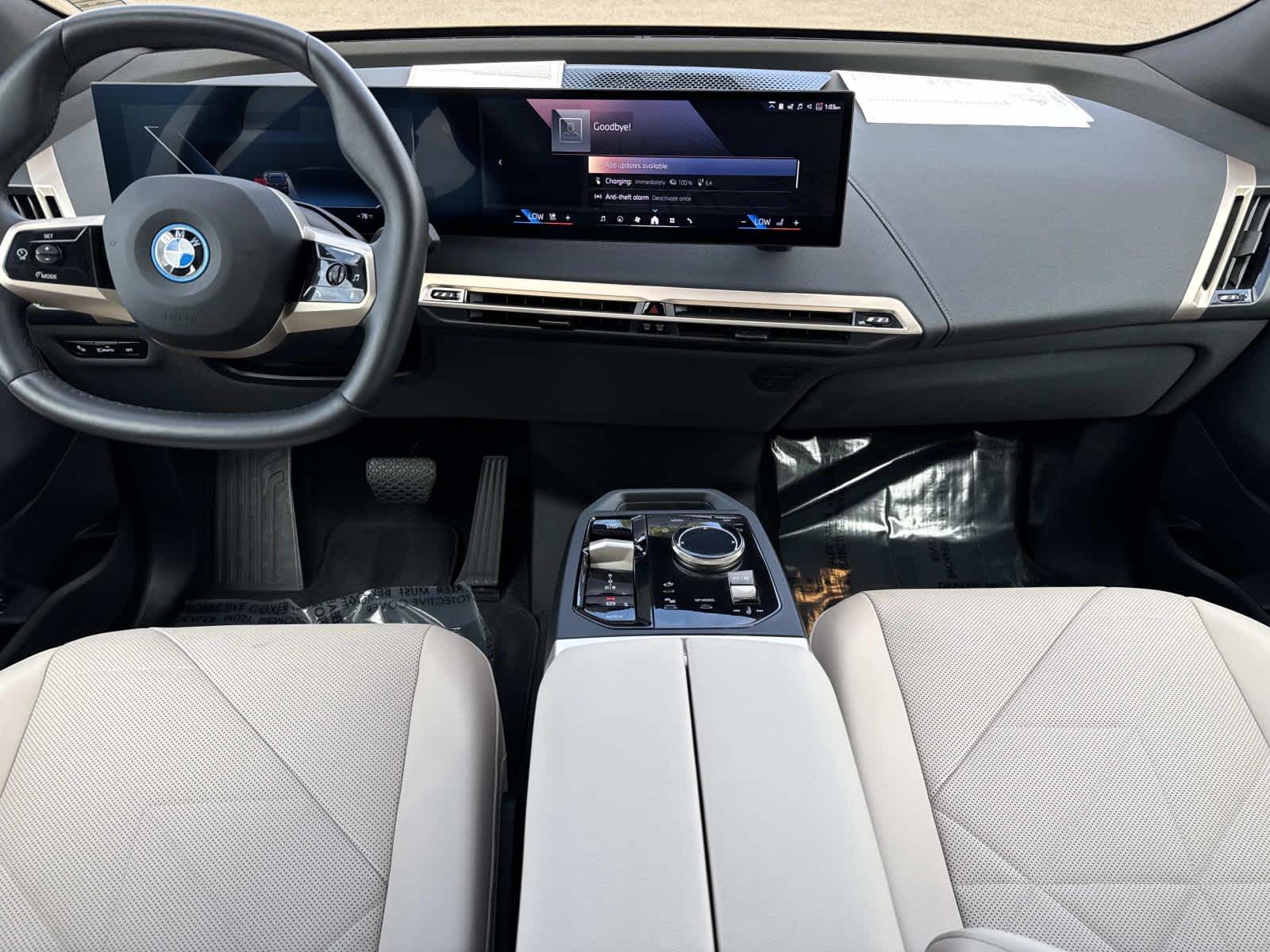 2025 BMW iX xDrive50