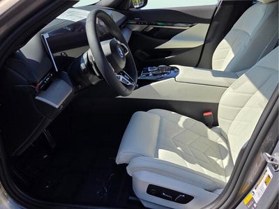 2027 BMW 550e xDrive 550e xDrive