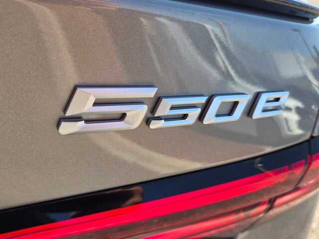 2027 BMW 550e xDrive 550e xDrive