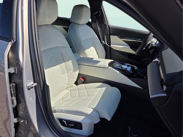 2027 BMW 550e xDrive 550e xDrive