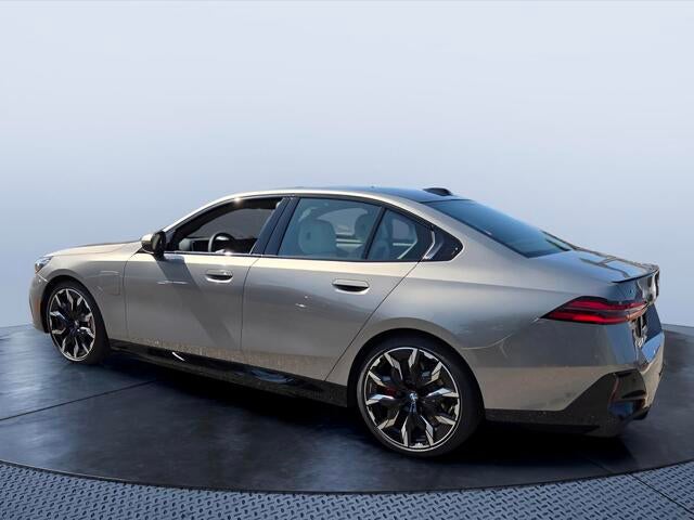 2027 BMW 550e xDrive 550e xDrive