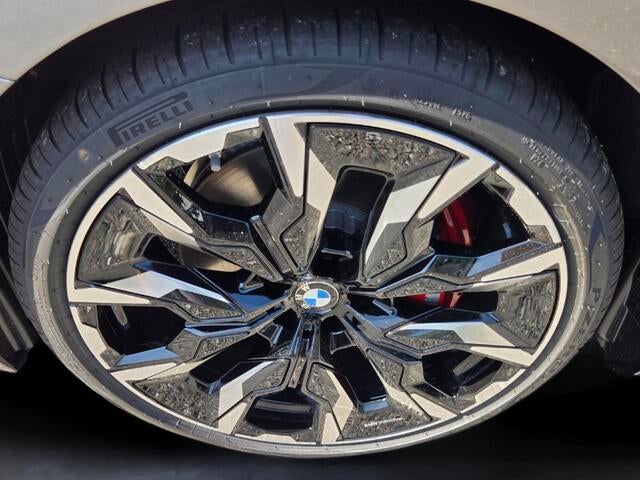 2027 BMW 550e xDrive 550e xDrive
