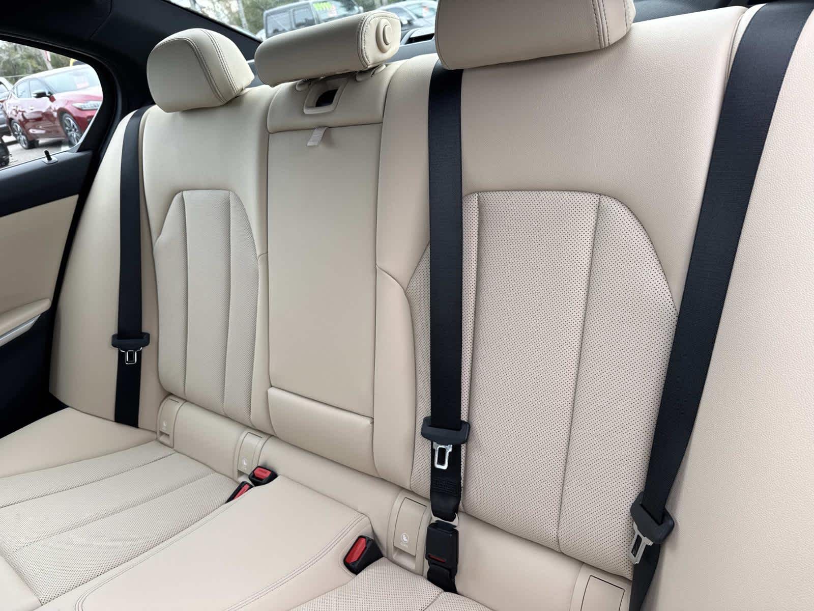 2026 BMW 3 Series 330i