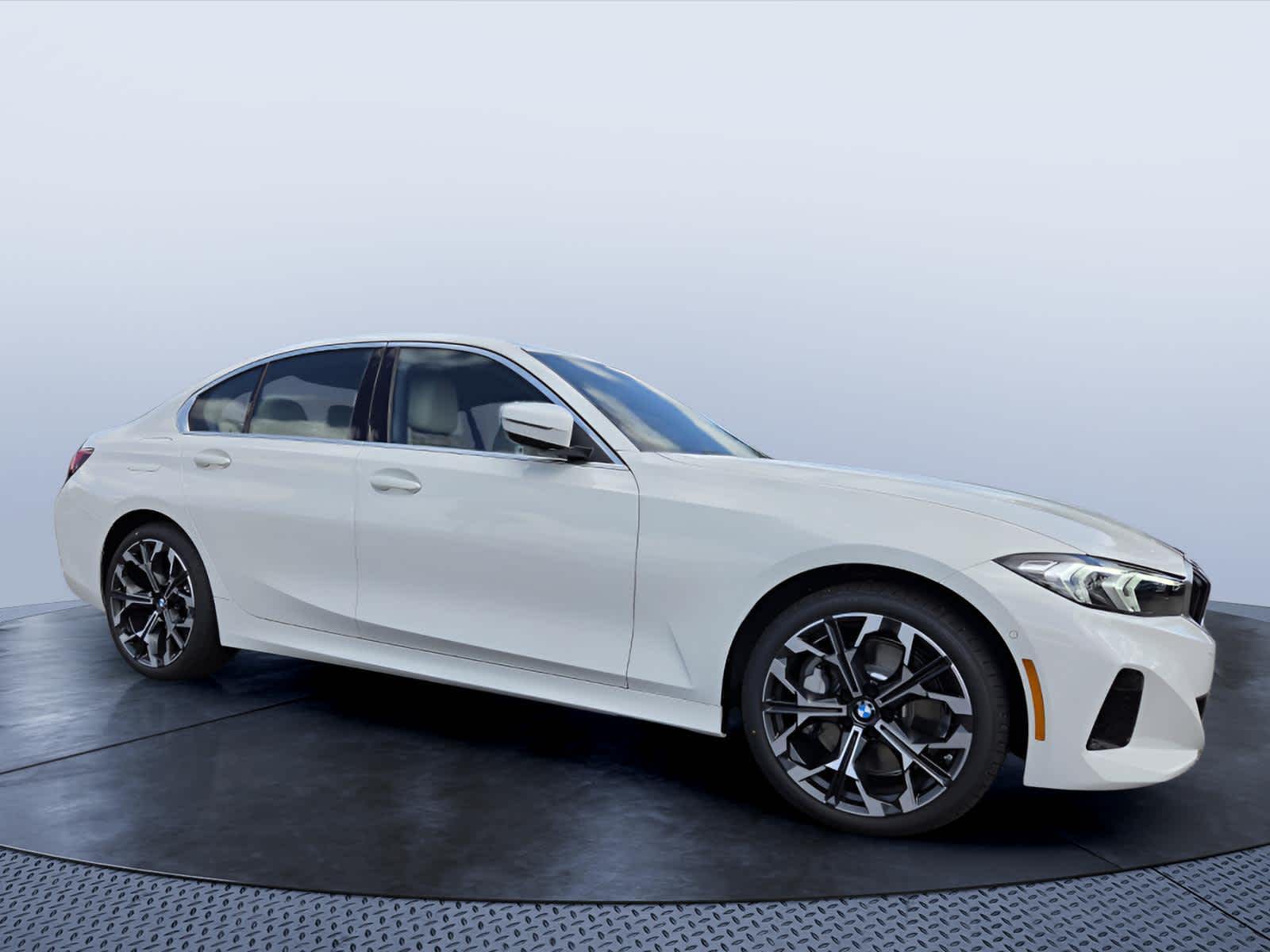 2026 BMW 330i 330i